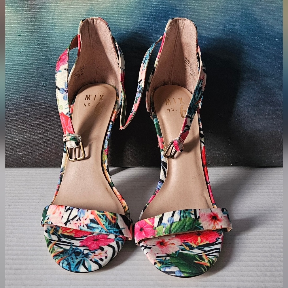 Mix No. 6 Women's Floral Heels EUC